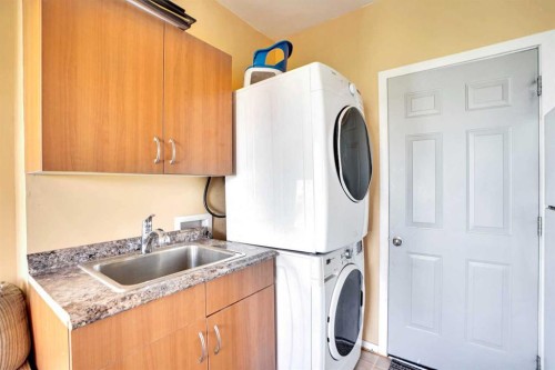 1107-333 Taralake Way Ne, Calgary, AB - Indoor Photo Showing Laundry Room