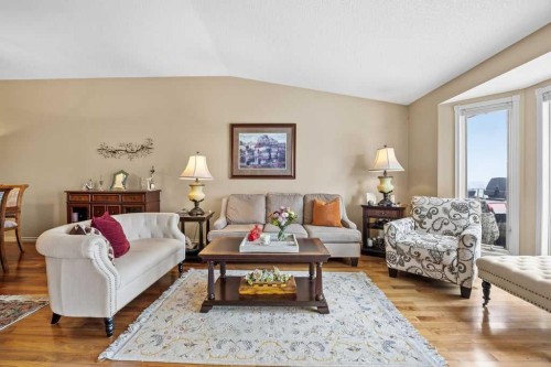 4 Prominence Path Sw, Calgary, AB - Indoor Photo Showing Living Room