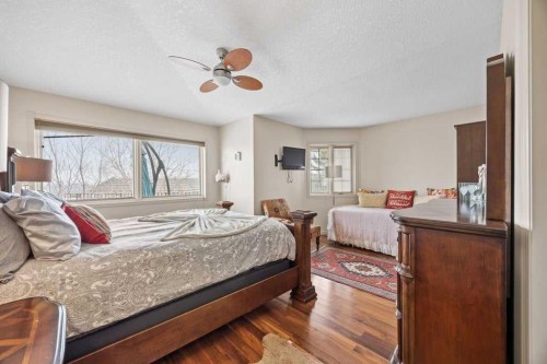 4 Prominence Path Sw, Calgary, AB - Indoor Photo Showing Bedroom