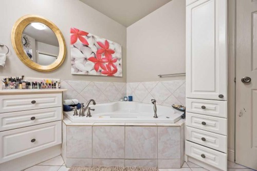 4 Prominence Path Sw, Calgary, AB - Indoor Photo Showing Bathroom