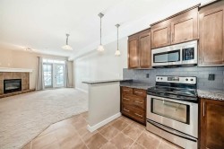 206-1005B Westmount Drive Strathmore, AB T1P 0C3