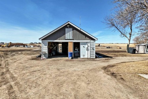 30416 Highway 2 A, Carstairs, AB - Outdoor