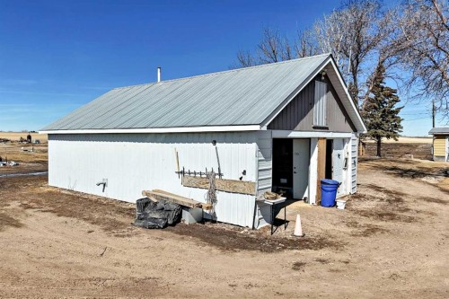 30416 Highway 2 A, Carstairs, AB - Outdoor