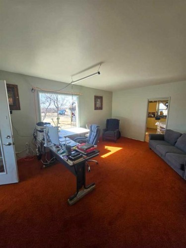 30416 Highway 2 A, Carstairs, AB - Indoor