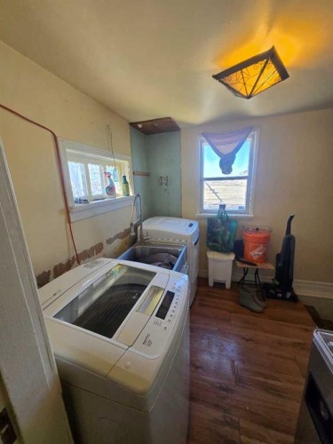 30416 Highway 2 A, Carstairs, AB - Indoor Photo Showing Bedroom