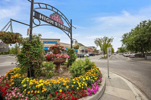 140 Promenade Way Se, Calgary, AB - Outdoor