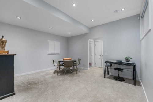 831 22 Avenue Nw, Calgary, AB - Indoor