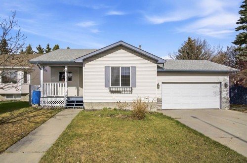 5624 58 Avenue, Olds, AB - Outdoor