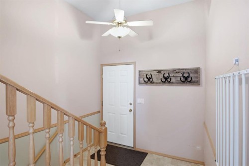 5624 58 Avenue, Olds, AB - Indoor Photo Showing Other Room