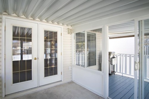 5624 58 Avenue, Olds, AB - Outdoor With Exterior