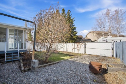5624 58 Avenue, Olds, AB - Outdoor