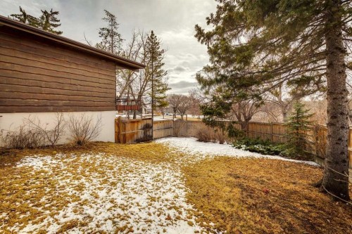 2925 Toronto Crescent Nw, Calgary, AB - Outdoor