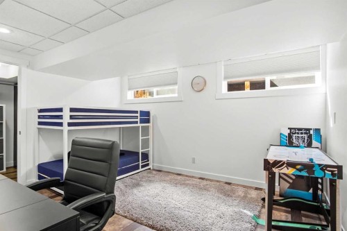 6005 Ash Street, Olds, AB - Indoor