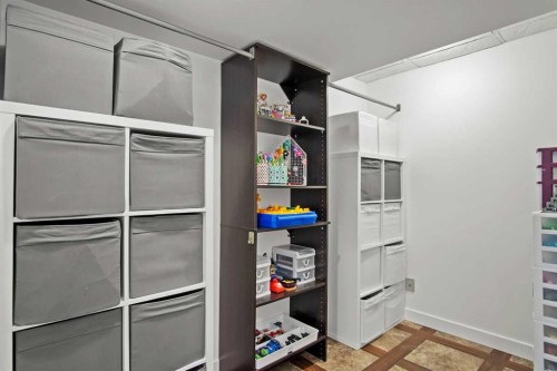 6005 Ash Street, Olds, AB - Indoor