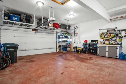6005 Ash Street, Olds, AB - Indoor Photo Showing Garage