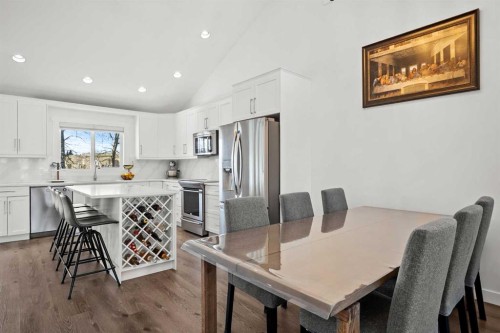 6005 Ash Street, Olds, AB - Indoor