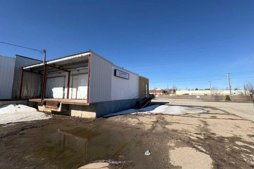 4901 49 Avenue, Olds, AB 