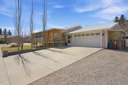 5502 56 Street  Olds, AB T4H 1J9