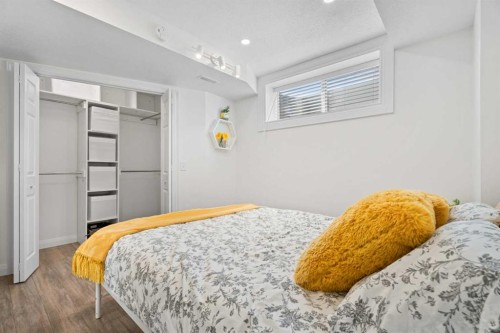 410-121 Copperpond Common Se, Calgary, AB - Indoor Photo Showing Bedroom