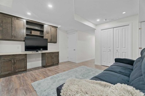 410-121 Copperpond Common Se, Calgary, AB - Indoor