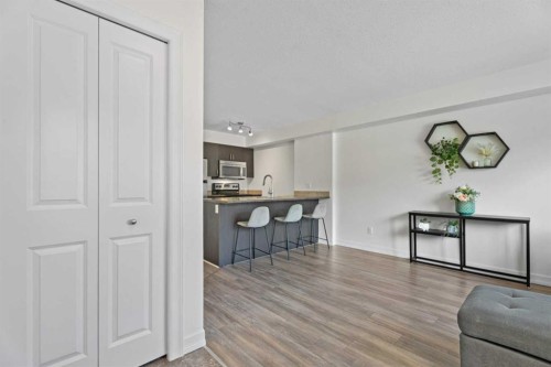 410-121 Copperpond Common Se, Calgary, AB - Indoor