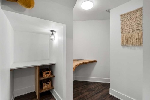 200 Douglas Ridge Circle Se, Calgary, AB - Indoor Photo Showing Other Room