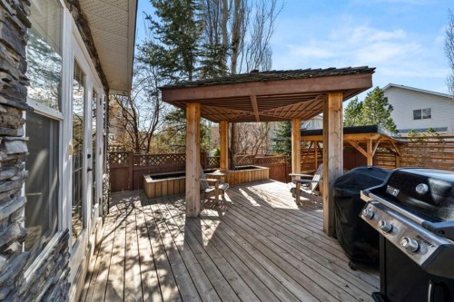 200 Douglas Ridge Circle Se, Calgary, AB - Outdoor With Deck Patio Veranda With Exterior