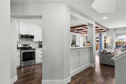 200 Douglas Ridge Circle Se, Calgary, AB - Indoor