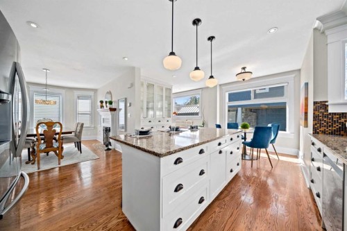 3607 7 Street Sw, Calgary, AB - Indoor Photo Showing Kitchen With Upgraded Kitchen
