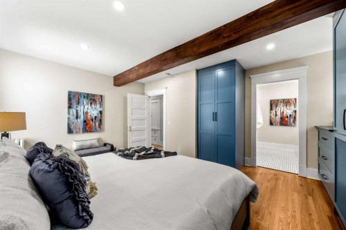 3607 7 Street Sw, Calgary, AB - Indoor Photo Showing Bedroom