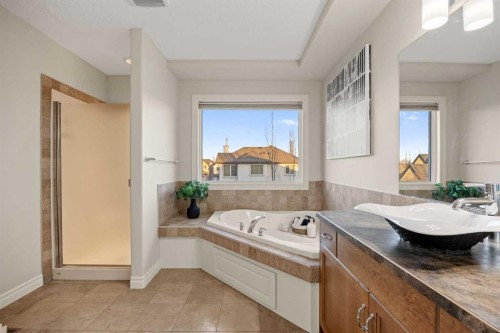 35 Tuscany Estates Crescent Nw, Calgary, AB - Indoor Photo Showing Bathroom
