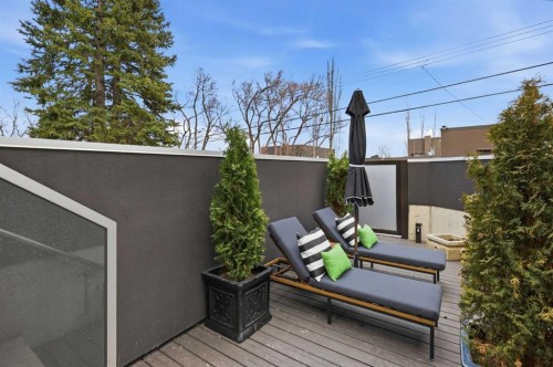 2115 29 Avenue Sw, Calgary, AB - Outdoor