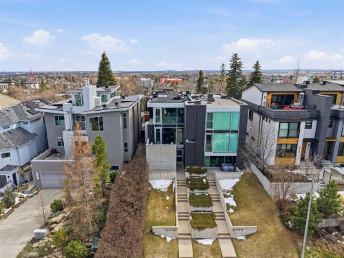 2115 29 Avenue Sw, Calgary, AB - Outdoor With Facade