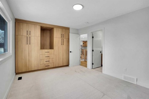 77 Ferncliff Crescent Se, Calgary, AB - Indoor Photo Showing Other Room