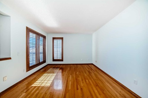 164 Macewan Park Circle Nw, Calgary, AB - Indoor Photo Showing Other Room