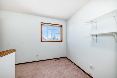 164 Macewan Park Circle Nw, Calgary, AB - Indoor Photo Showing Other Room