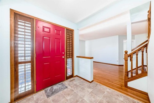 164 Macewan Park Circle Nw, Calgary, AB - Indoor Photo Showing Other Room