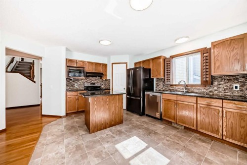 164 Macewan Park Circle Nw, Calgary, AB - Indoor Photo Showing Kitchen With Double Sink