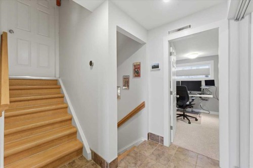 40 Grafton Crescent Sw, Calgary, AB - Indoor Photo Showing Other Room
