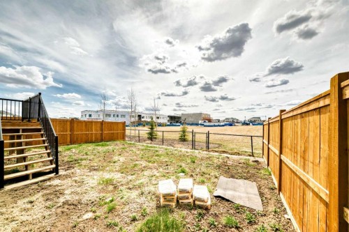 641 Windrow Manor Sw, Airdrie, AB - Outdoor