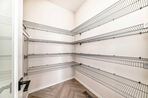 641 Windrow Manor Sw, Airdrie, AB - Indoor With Storage