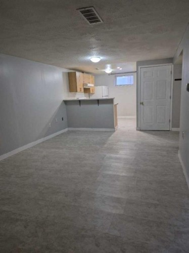 531 64 Avenue Nw, Calgary, AB - Indoor