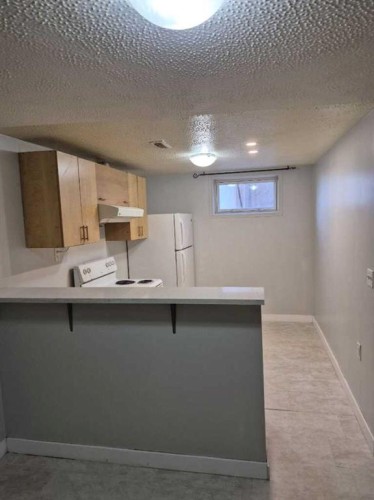 531 64 Avenue Nw, Calgary, AB - Indoor