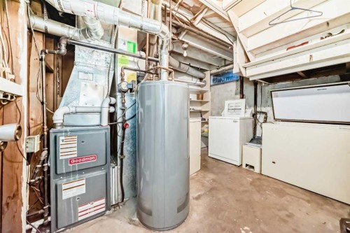 1527 49 Street Se, Calgary, AB - Indoor Photo Showing Basement