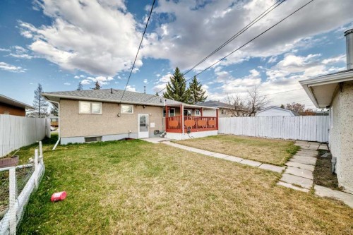 1527 49 Street Se, Calgary, AB - Outdoor