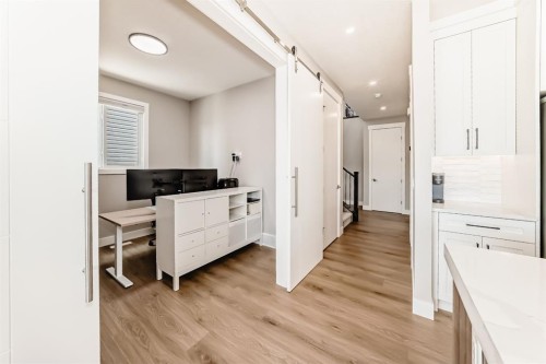 80 Vantage Drive, Cochrane, AB - Indoor Photo Showing Other Room