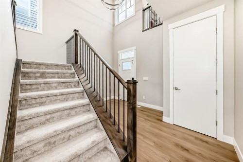 80 Vantage Drive, Cochrane, AB - Indoor Photo Showing Other Room