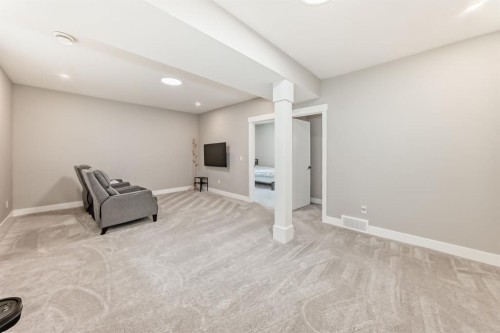 80 Vantage Drive, Cochrane, AB - Indoor
