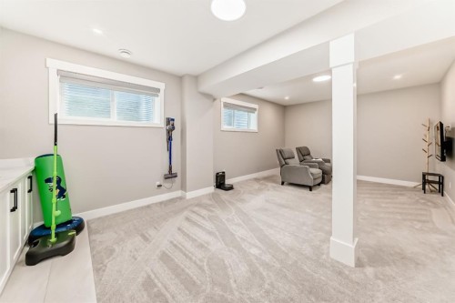 80 Vantage Drive, Cochrane, AB - Indoor