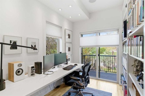 10 Erlton Terrace Sw, Calgary, AB - Indoor Photo Showing Office